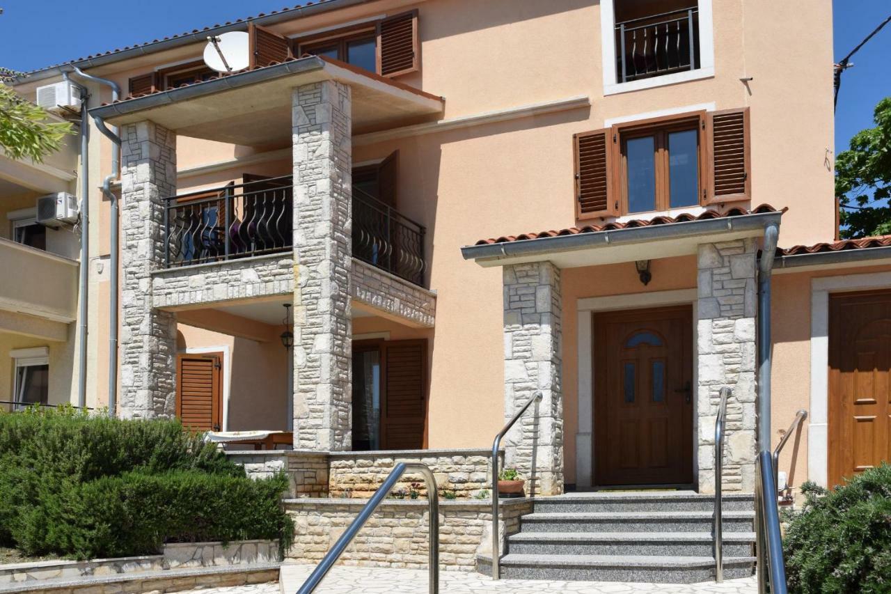 Villa Krasa Sea View Apartmants With Pool Liznjan Exterior photo